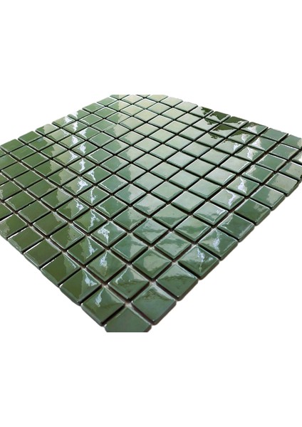 Mutfak, Banyo, Havuz, Sauna, Spa Vb. Tüm Mekanların Tüm Yüzeylerinde Kullanılabilir 25x25 mm Yeşil Cam Mozaik. ( 1 Kutu = 10 File Karo = 1 m2 Fiyatıdır )