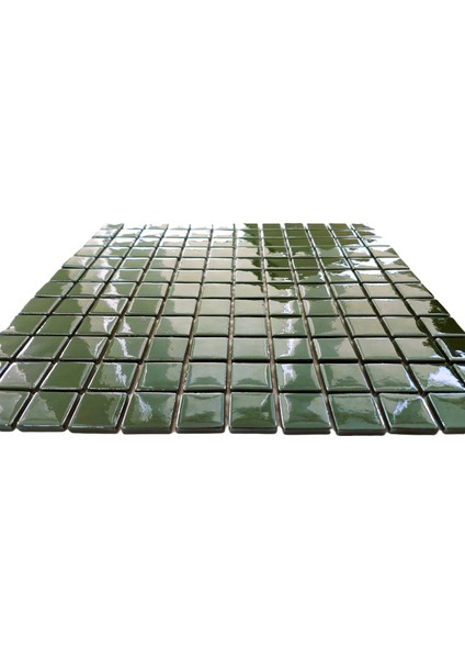 Mutfak, Banyo, Havuz, Sauna, Spa Vb. Tüm Mekanların Tüm Yüzeylerinde Kullanılabilir 25x25 mm Yeşil Cam Mozaik. ( 1 Kutu = 10 File Karo = 1 m2 Fiyatıdır )