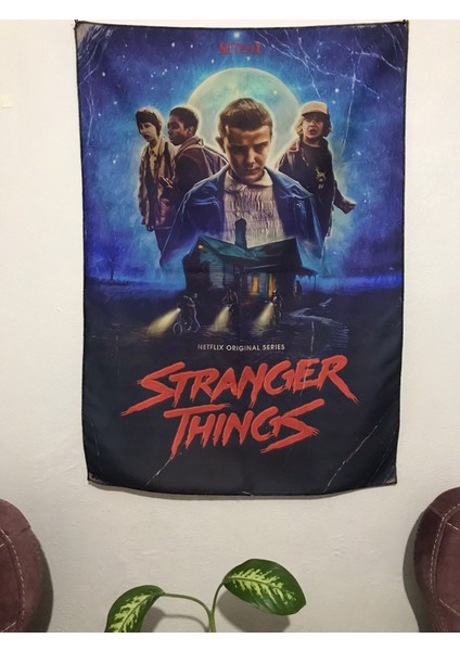 Stranger Things Desenli Tasarım Duvar Halısı
