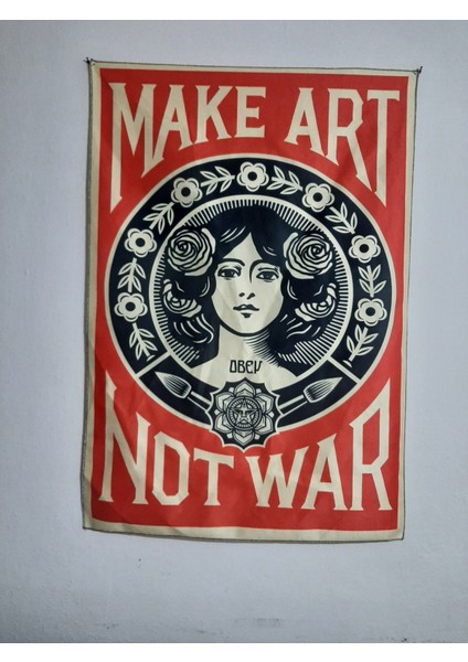 Vintage Retro Make Art No War Tasarım Duvar Halisi