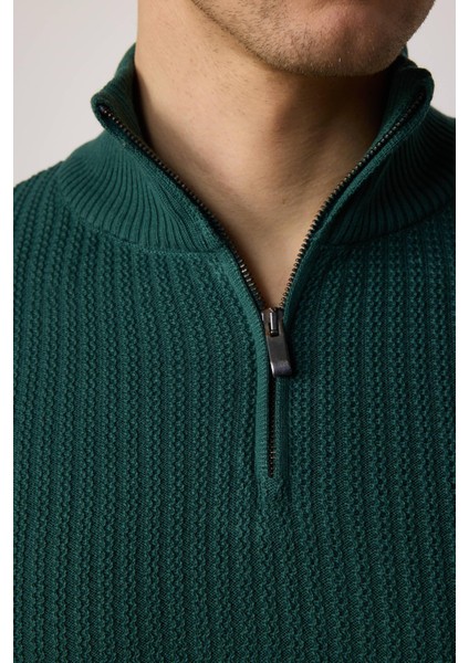 Slim Fit Dar Kesim Dik Yaka Fermuarlı Desenli Yeşil Erkek Triko Kazak fırsatları