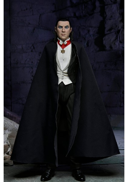 Universal Monsters - Ultimate Dracula (Transylvania) Aksiyon Figürü