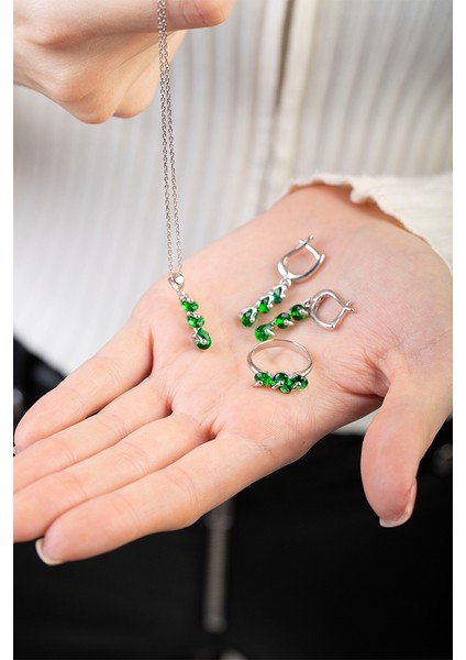Faset Yeşil Zirkon Taşlı 3lü Damla Tasarım 925 Ayar Gümüş Kadın Küpe modelleri
