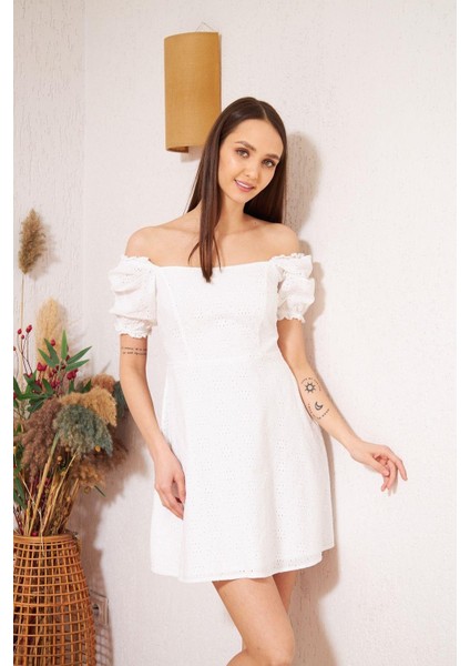 Ekru Kolu Fırfırlı Brode Elbise DM1023