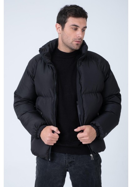 Erkek Reglan Kol Dik Yaka Age Of State Baskılı Mont Siyah