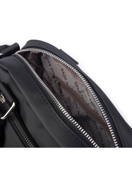 Kadın Çapraz Çanta Çok Gözlü Ayarlanabilir Askılı.ürünümüz 26X17X11 cm Ebatındadır fiyatları