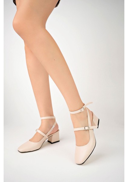 Köşeli Kalıp Çift Bant Bilekten Detaylı Ten Cilt Ayakkabı