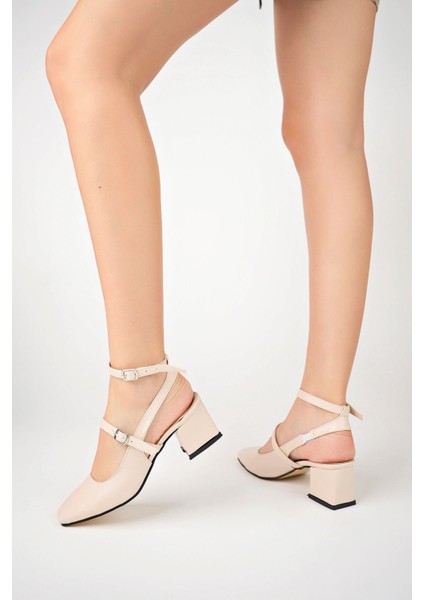 Köşeli Kalıp Çift Bant Bilekten Detaylı Ten Cilt Ayakkabı modelleri