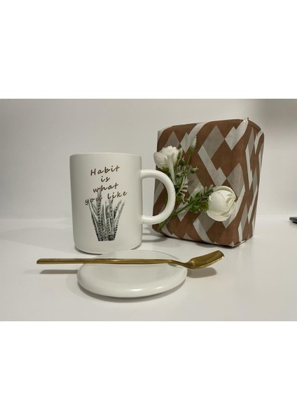 Porselen Kapaklı Çelik Kaşıklı Hediyelik Kupa Bardak modelleri