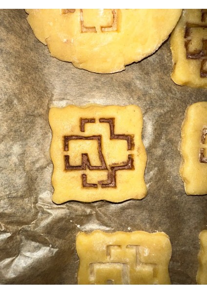 Rammstein Logo Şeklinde Kurabiye Kalıbı modelleri