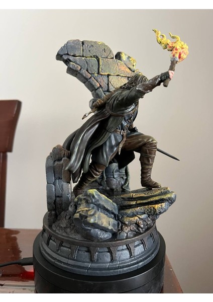 Aragorn Ölüler Yolu'nda Yüzüklerin Efendisi Lotr 20 cm Boyalı Figür (Büyük Boy) fırsatları