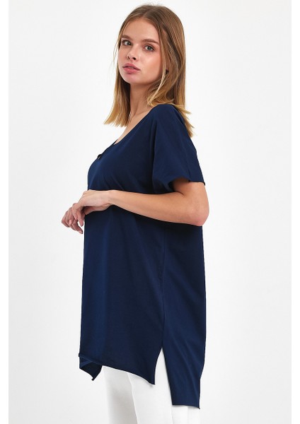 Kadın V Yaka Yırtmaçlı Oversize Basic Tişört modelleri