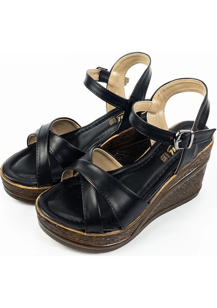 Kadın Siyah Dolgu Topuklu Ortopedik Sandalet fiyatları