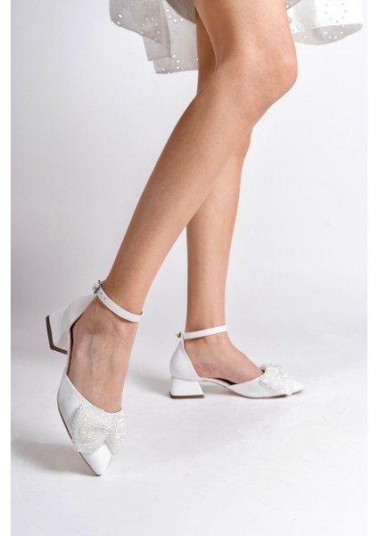 Kadın Beyaz Fiyonk Taş Detaylı Abiye Ayakkabı