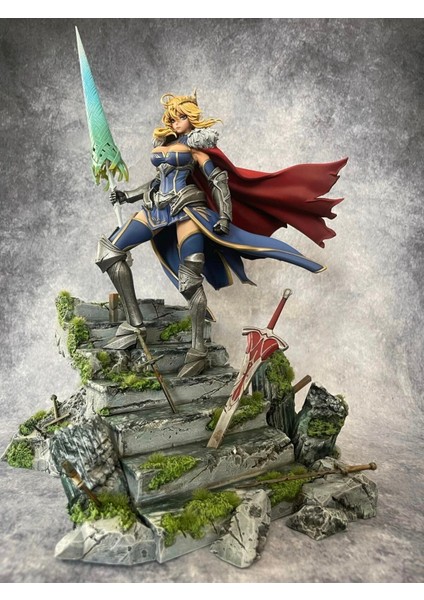 Artoria Pendragon Sabre Fate Stay Night Boyalı Figür 30 cm (Dev Boy)