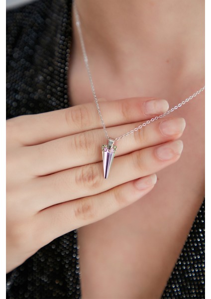 Kadın Bella Vista Model Çelik Gümüş Kaplama Hologram Istiridye Kristal Zirkon Taşlı Zincir Kolye modelleri