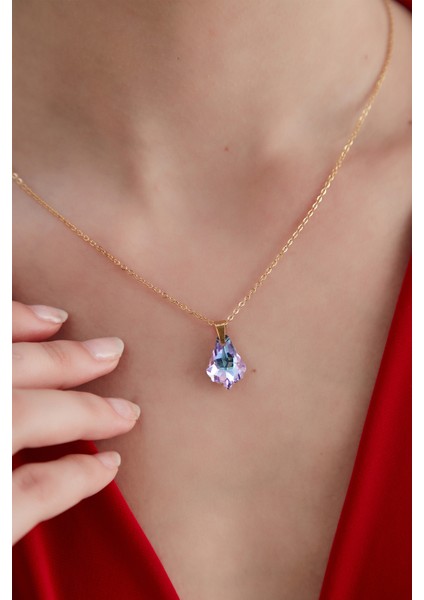 Kadın Dolce Encanto Model Çelik Altın Kaplama Hologram Istiridye Kristal Zirkon Taşlı Zincir Kolye