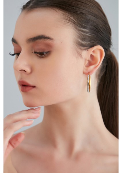 Kadın Bellissimo Model Çelik Altın Kaplama Orta Boy Kalın Halka Ortası Kristal Zirkon Taşlı Küpe modelleri
