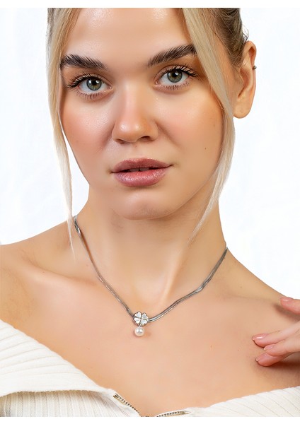 Snake Zincirli Sedef Taşlı Yonca Yaprağı Detaylı Inci Doğaltaş Kombinli Kadın Kolye modelleri