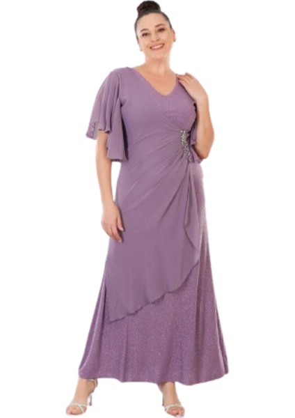 Lila Büyük Beden Kısa Kollu Şifon Broş Detaylı Boydan Abiye Elbise fiyatları