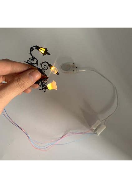 1 Adet Tarzı Ho Ölçeği Sıcak Beyaz Klasik Duvara Montaj Gooseneck Lampsstreet Lamba Modeli Yapımı Demiryolu Parkı Lambalarıstrainrailroad Düzeni (Yurt Dışından) fırsatları
