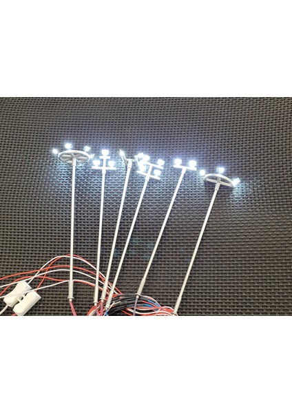 2 Adet 4 Stil Ho Ölçekli Model Aydınlatma Kulesi 12V Kule Işıkları Modeli Işık Düzeni Elektrik Direği Traingardenplaygroundstadium Tepegöz Lambası (Yurt Dışından)