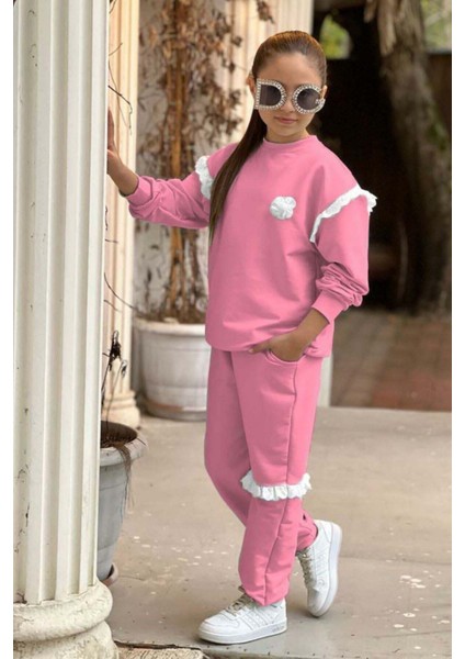 Kız Çocuk Omzu ve Önü Güpür Detaylı Pembe Eşofman Takım