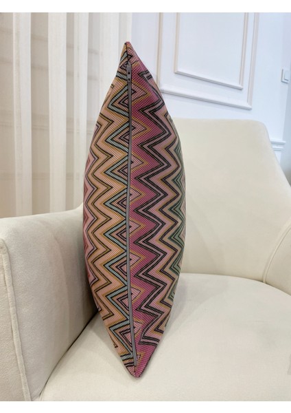 Zigzag Desen Renkli Kırlent Kılıfı 45 x 45