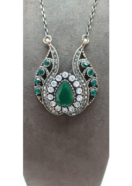 Taşlı Bronz Kolye