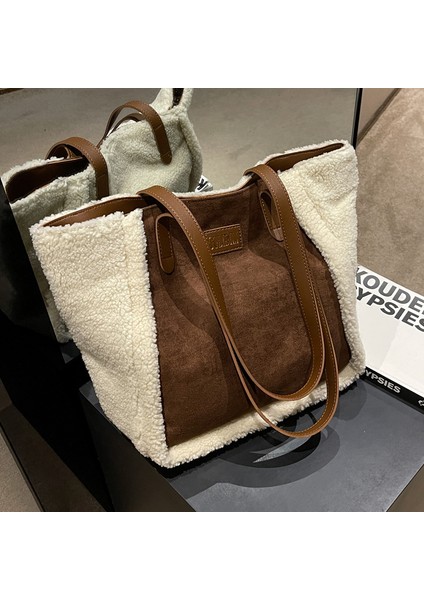 Retro Sezon Kuzu Yünü Peluş Çanta Kadın 2024 Sonbahar ve Kış Yeni Buzlu Omuz Çantası Işe Gidip Gelme Büyük Kapasiteli Tote Çanta (Yurt Dışından)