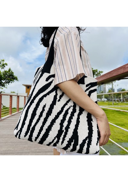 2024 Yeni Ins Çanta Örme Çanta Moda Omuz Çantası Çizgili Çanta Büyük Kapasiteli Tote Çanta Retro Kadın Çantası (Yurt Dışından) fiyatları