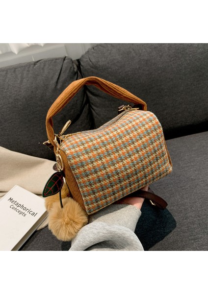 Niş Tüvit Küçük Çanta Kadın 2024 Sonbahar ve Kış Yeni Banliyö Omuz Crossbody Çanta Yastık Çanta El Taşıma Küçük Çanta Kadın (Yurt Dışından) indirimleri
