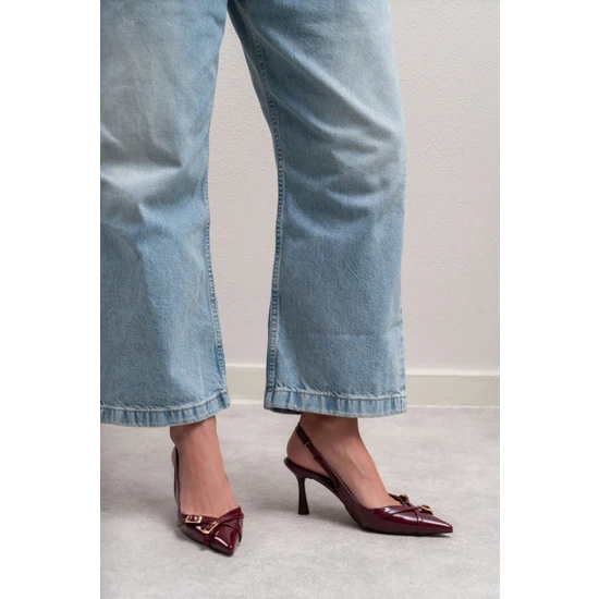 Nişantaşı Shoes Platte Bordo Rugan Kemer Detay Bilek Bağlı Kadın Topuklu Ayakkabı