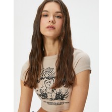 Koton Ayıcık Baskılı Crop Tişört Slim Fit Kısa Kollu Bisiklet Yaka Pamuklu