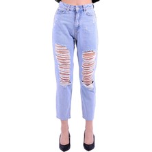 Richmost Önü Yırtıklı  detaylı  Yüksek Belli Cepli Ve astarsız Mom Fit Kadın Kot Pantolon Buz Mavisi Denim 