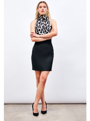 Sateen Bel Detaylı Mini Saten Etek - Siyah