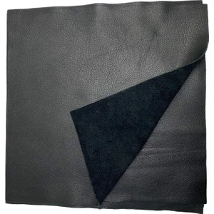 A4 Boyutunda Hakiki Deri Kareler Kalınlığı 1.1-1.3 mm Şık Tasarım ve Kullanım Kolaylığı