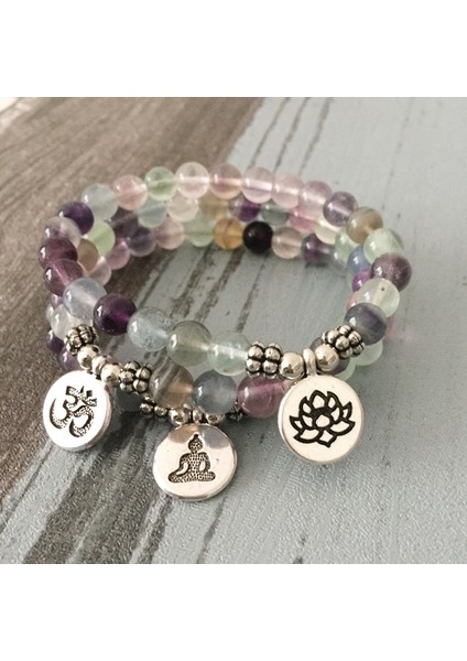 18CM Tarzı Gümüş Buda Bayan Mala Yoga Bilezik Şifa Kristaller Lotus Charms Bilezik ile Streç Doğal Florit Buda Om Bilek Bilezikler (Yurt Dışından) fiyatları