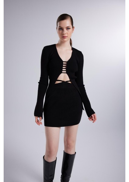Beli Bağlama Detaylı Fels Triko Mini Etek Siyah fiyatları