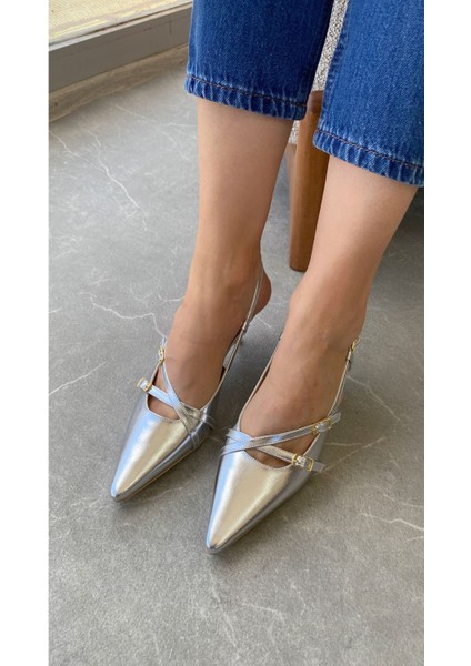 Kadın Postina Tokalı Kısa Topuklu Ayakkabı - Gümüş modelleri