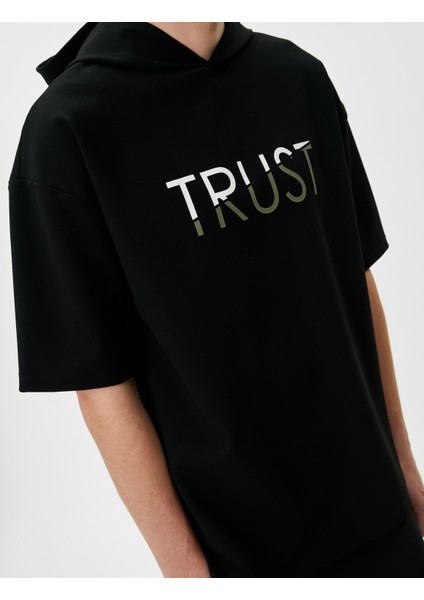 Sweatshirt Eşofman Üstü Baskılı Kapüşonlu Kısa Kollu indirimleri