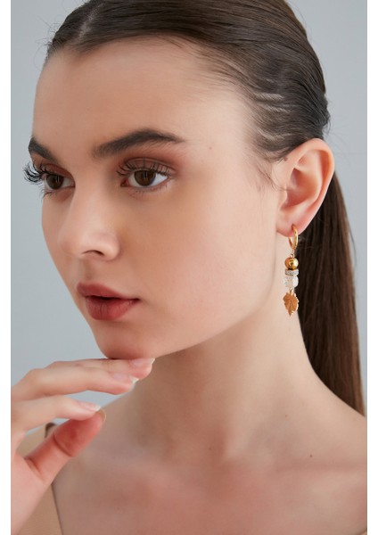 Kadın Serenità Nosa Model Çelik Altın Kaplama Yaprak Figür Sallantı Kristal Zirkon Taşlı Kombin Küpe