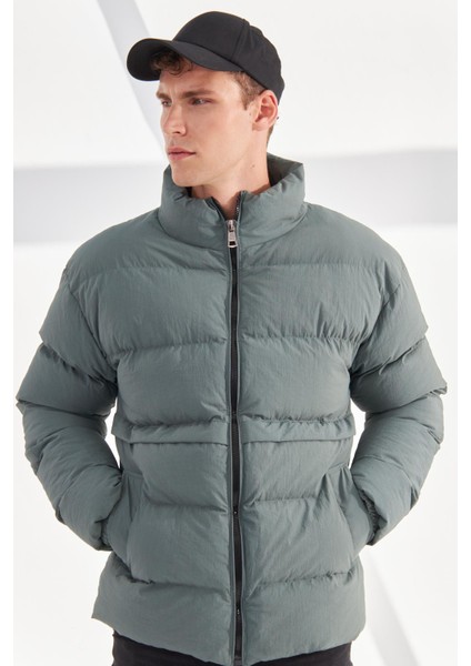 Su ve Rüzgar Geçirmez Erkek Şişme Mont