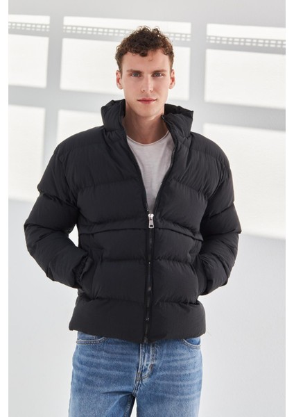 Su ve Rüzgar Geçirmez Erkek Şişme Mont