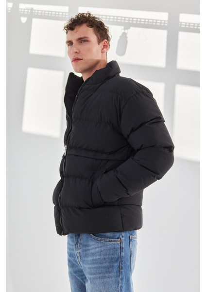 Su ve Rüzgar Geçirmez Erkek Şişme Mont fırsatları