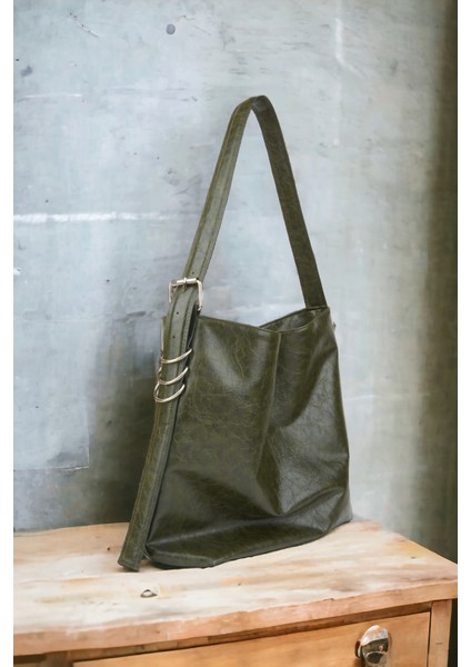 Shine Haki Yan Metal Detaylı Kırışık Desen Shopper Omuz Çantası