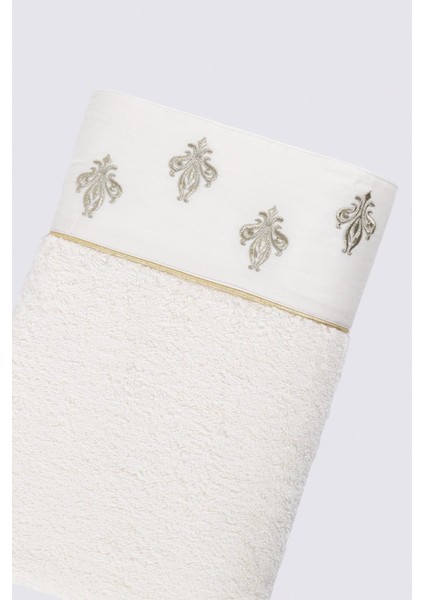 Aslışah Banyo Havlusu Kadın %100 Organik Pamuk Nakışlı Krem 80x150 Cm fırsatları