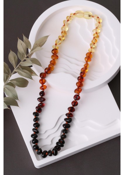 Kehribar Bebek Kolyesi