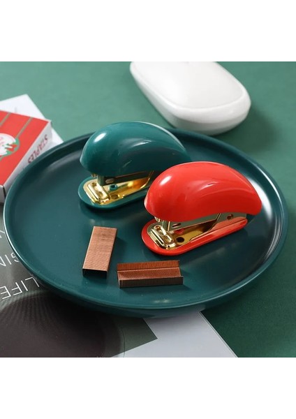 Zımba Seti Stili Noel Mini Zımba Seti Yeni Yıl Hediye Kırtasiye Okul Ofis Malzemeleri Öğrenci Ödülü Doğum Günü Hediyesi Taşınabilir Zımbalama Makinesi (Yurt Dışından) fiyatları