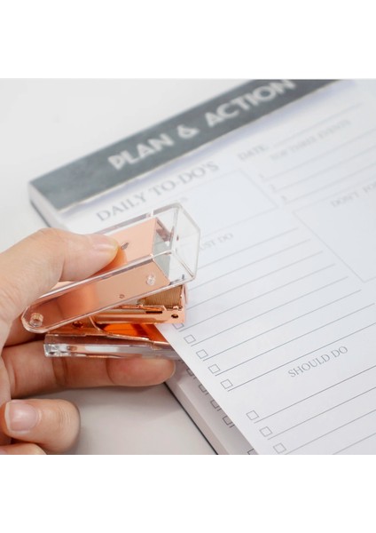 Gül Altın Tarzı Mini Şeffaf Gül Altın Zımba Ofis Ev Okul Ciltleme Malzemeleri Kawaii Küçük Zımba Metal Kırtasiye Nefis Zımba (Yurt Dışından) indirimleri